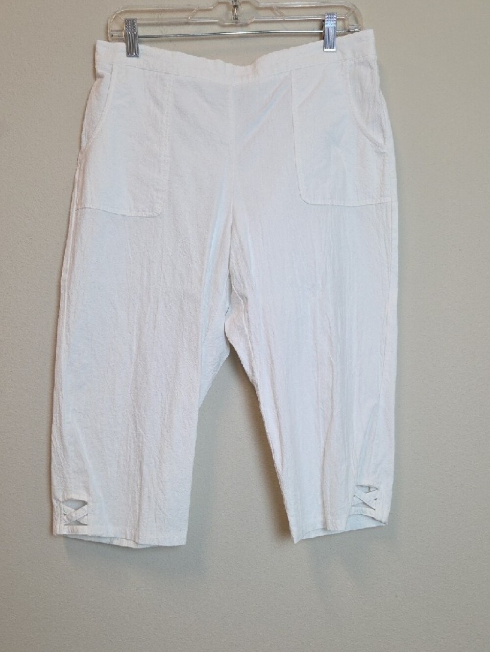 Alfred Dunner Off-White Pull-On Capri Pants Size 12P